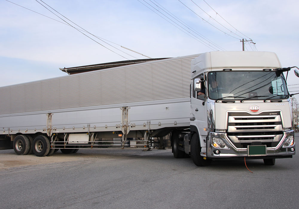 boshu-img-trailer-02 大型トレーラー